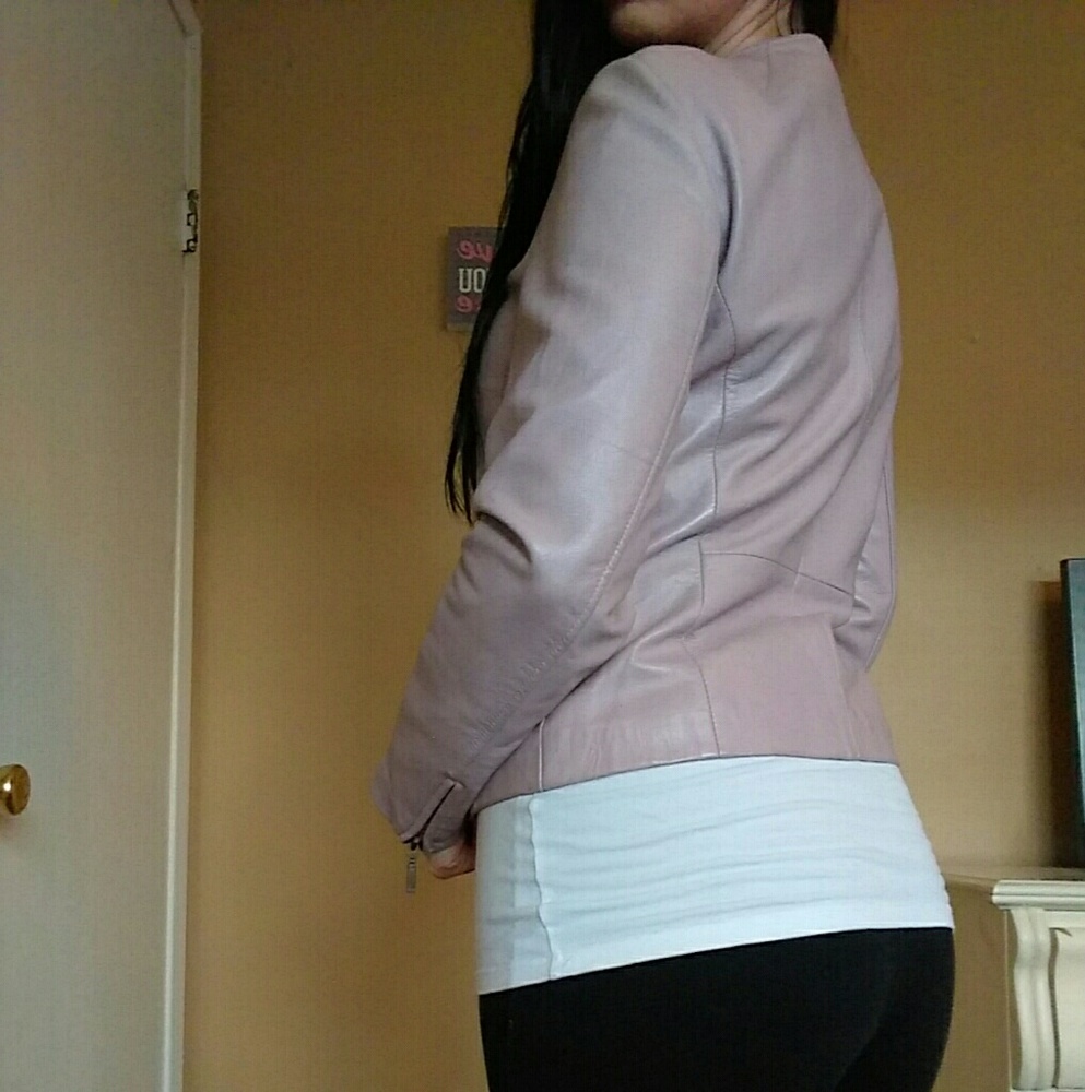*SOLD* Vintage real leather jacket - Picture 3 of 7
